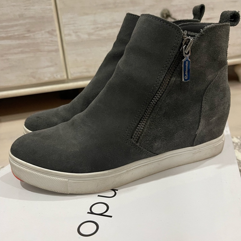 Gray heeled boots